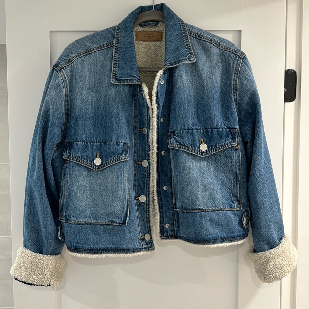 Blank NYC cropped denim jacket with Sherpa lining.